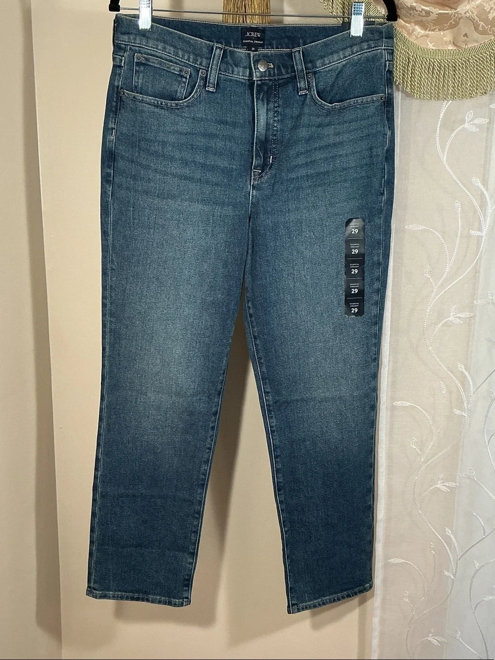 NWT J. Crew Cropped Essential Straight-Leg Jeans in Blue Wash women’s Sz 29